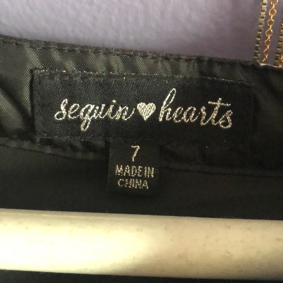 2-Piece Set - Picture 4 of 7